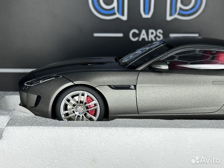 Autoart Jaguar F-type (73654) 1:18