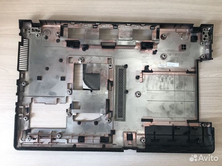 Поддон, нижний корпус для Samsung NP305E7A