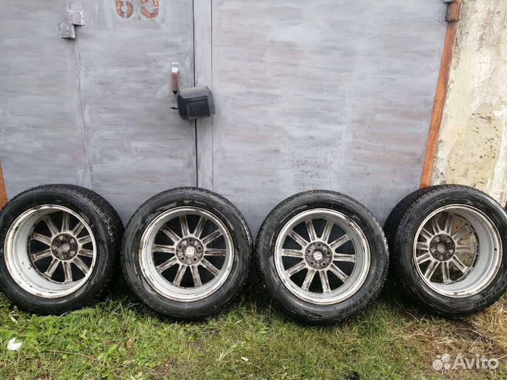 Bridgestone Blizzak DM-V1 225/60 R18