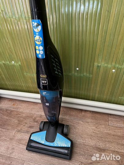 Вертикальный пылесос Philips PowerPro