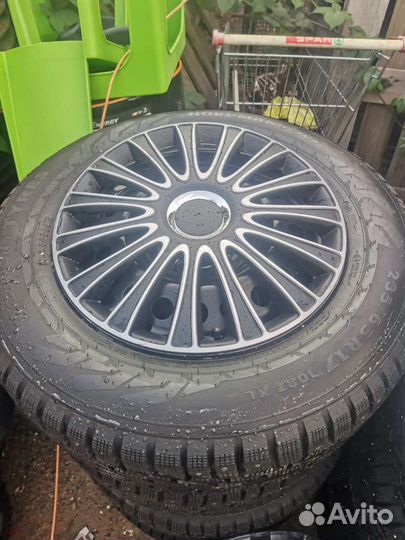Nokian Tyres Nordman 7 SUV 235/65 R17