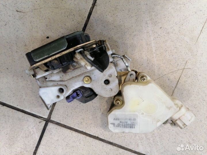 Замок дверной задний левый Nissan Almera Classic