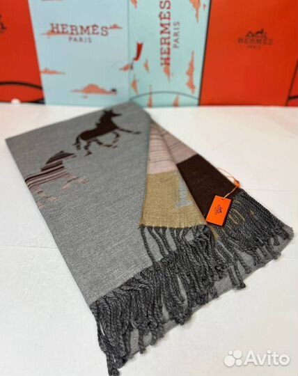 Палантин hermes