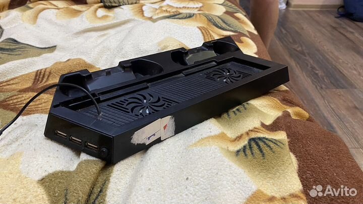 Зарядная станция с охлаждением ps4