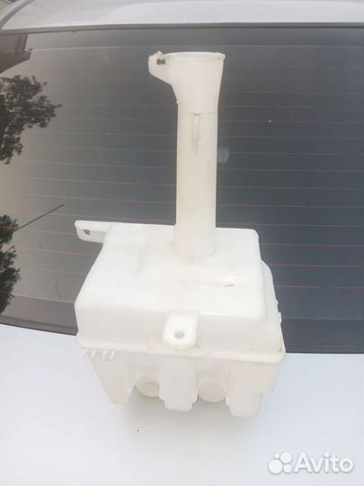 Бачек омывателя акцент 2000 годов