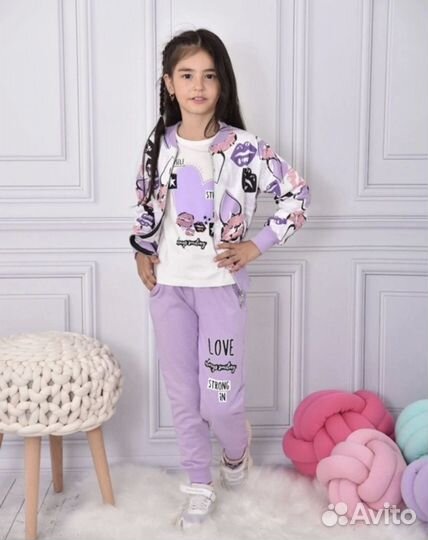 Костюм тройка для девочки 104-110