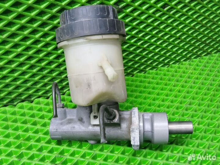 Главный тормозной цилиндр Volvo s40