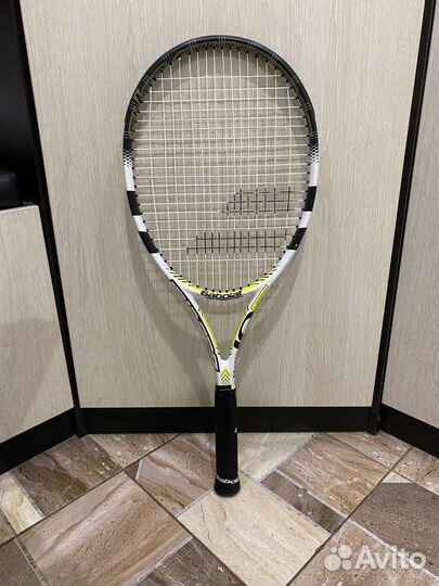 Теннисная ракетка для большого тенниса