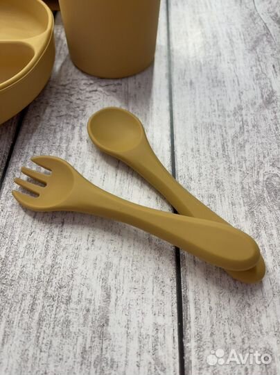 Набор детской силиконовой посуды+ нагрудник