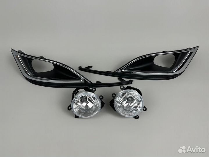 Туманки Toyota Noah 80 с 2018 dlaa TY1730 N2372