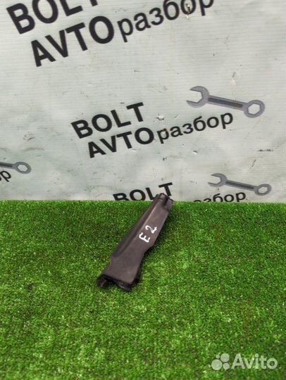 Уголок жабо Kia Sorento XM D4HB