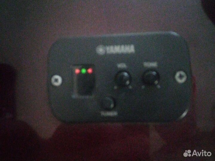 Гитара-электроакустическая