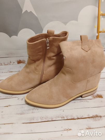 Женские зимние сапожки