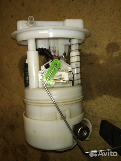 Топливный насос (бензонасос) Renault Logan 1 К7J