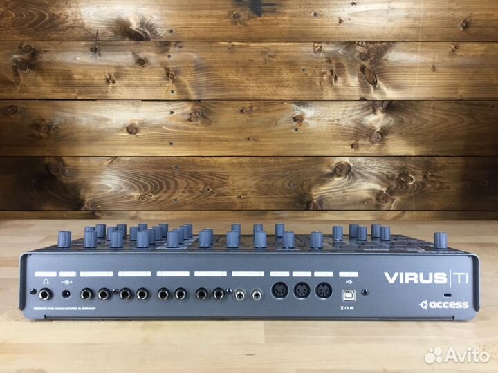 Синтезатор Access Virus TI2 Desktop