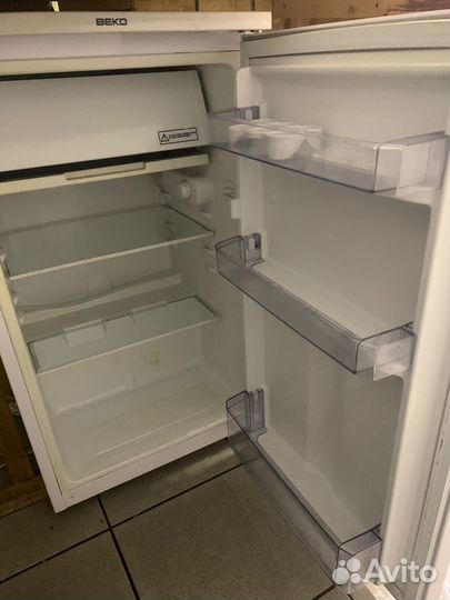 Холодильник маленький