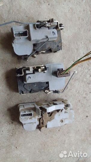 Замок двери Пежо 206