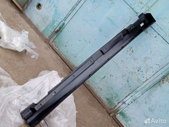 Накладка порога правая Lexus Rx 2 2003-2009