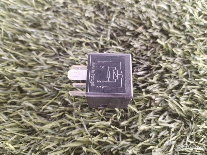 Реле Audi S8 4H2 cgta 2012