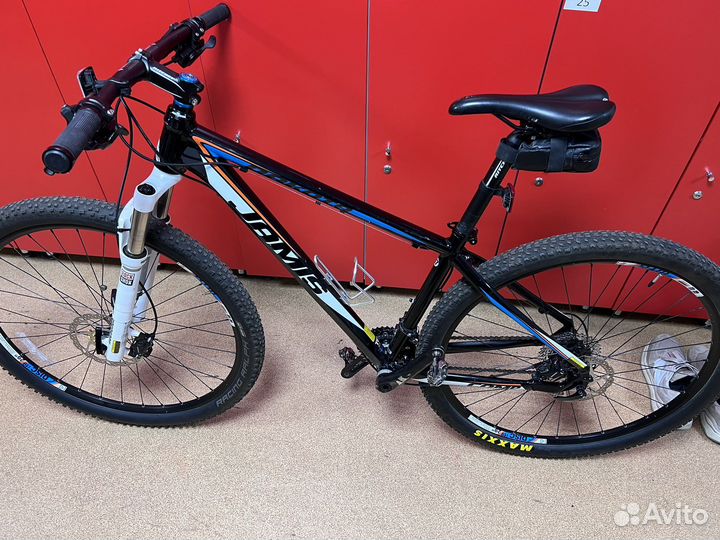 Продам горный велосипед Jamis Dakota D29comp