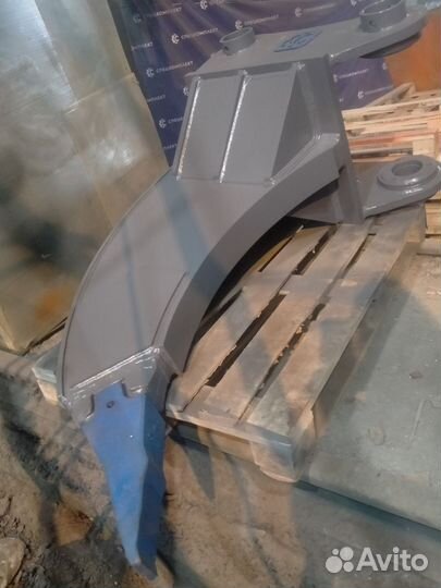 Однозубый рыхлитель CAT330