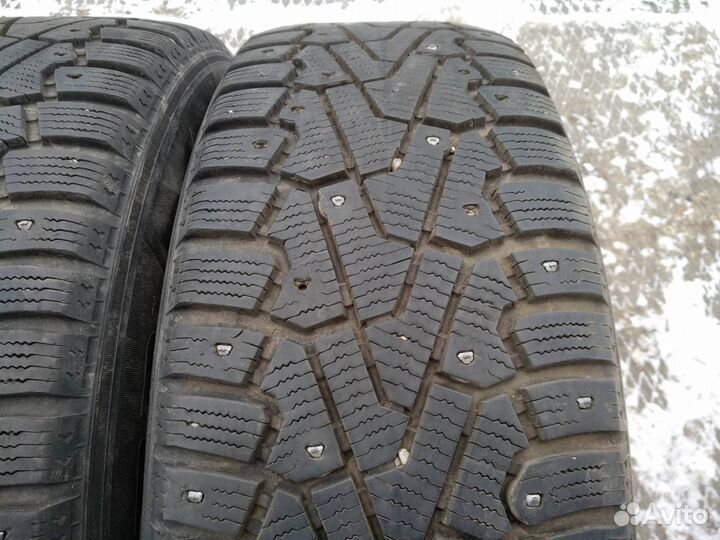 Pirelli Ice Zero 215/65 R17 103T