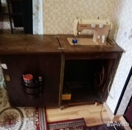 Немецкая швейная машина с ножным приводом Kohler