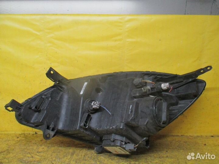 Фара правая Suzuki Solio MA15S