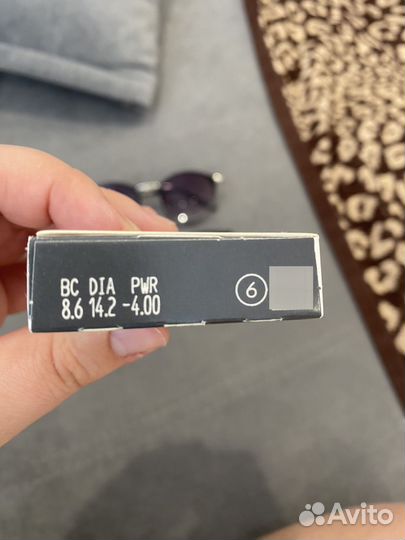 Линзы контактные -4