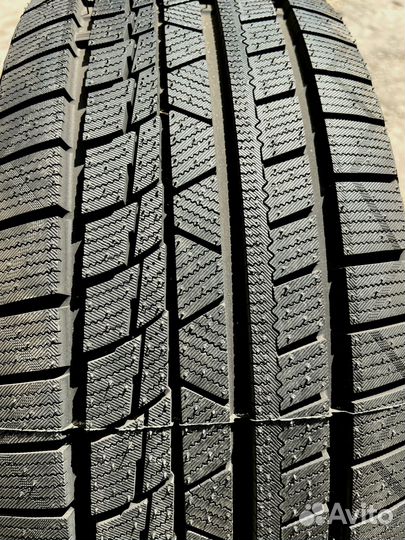 Sunwide Snowide 215/55 R17 86H