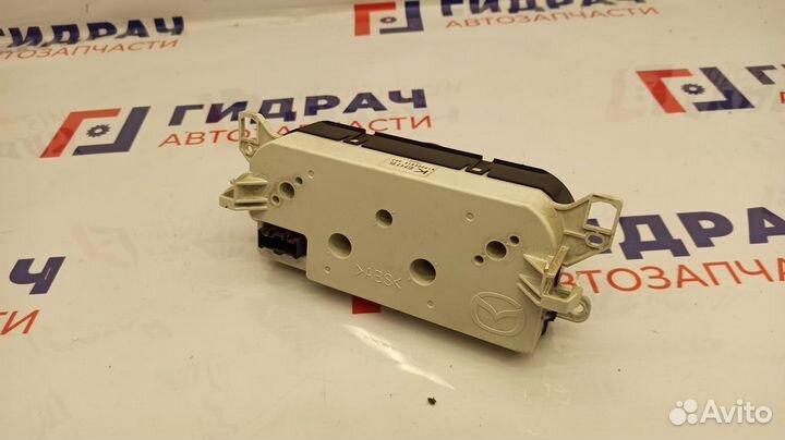 Блок управления климатической установкой Mazda CX