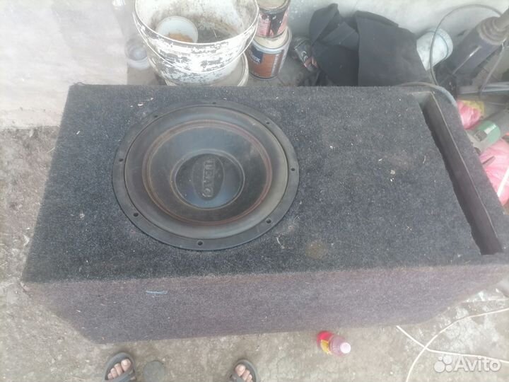 Сабвуфер с коробом