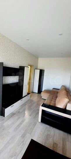 2-к. квартира, 40 м², 6/15 эт.