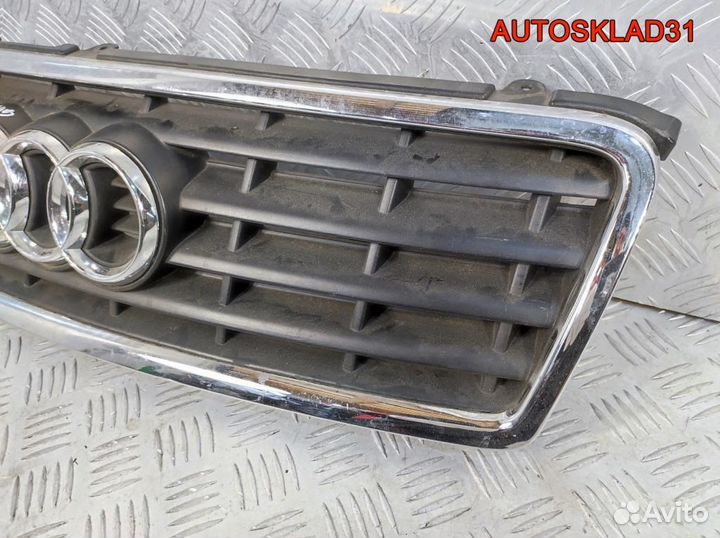Решетка радиатора Audi A4 B6 8H0853653 Кабриолет