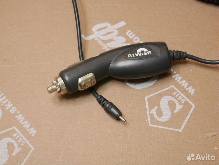 Автомобильная зарядка адаптер
