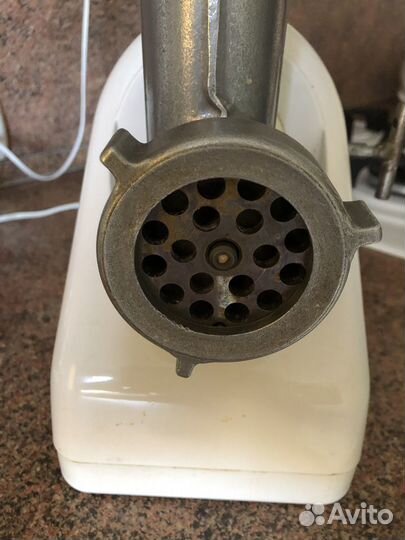 Электромясорубка Помощница кэм-36