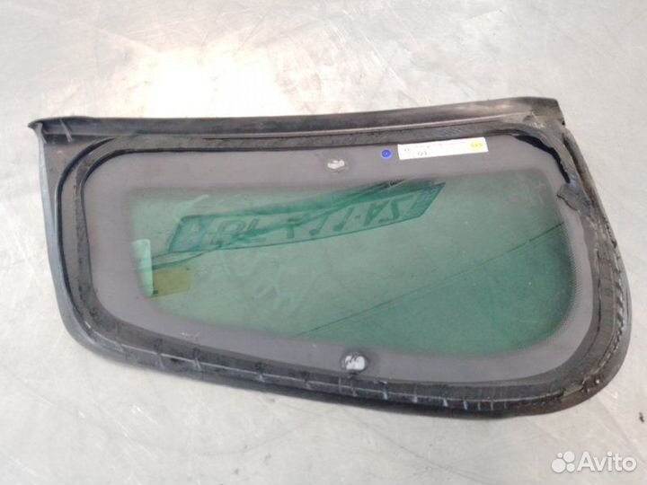 Стекло кузовное глухое левое Volkswagen Tiguan