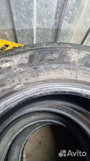 Suntek Ecoway EH1 215/65 R16 и 215/65 R16