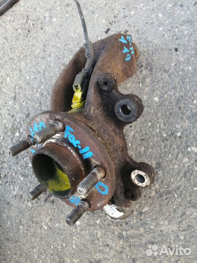 Ступица передняя правая Ford Focus 2 2006