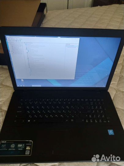 Ноутбук Asus 17