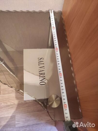 Стеклянная тумба под тв