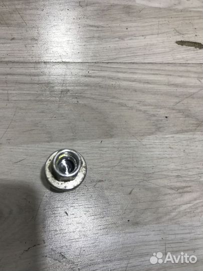 Датчик кондиционера хладагента Renault logan