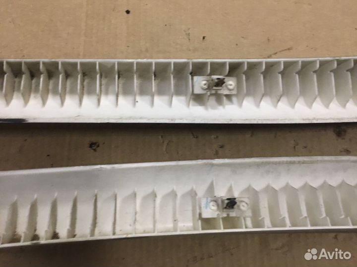 Обшивка передней стойки Nissan Maxima A33 (4623)