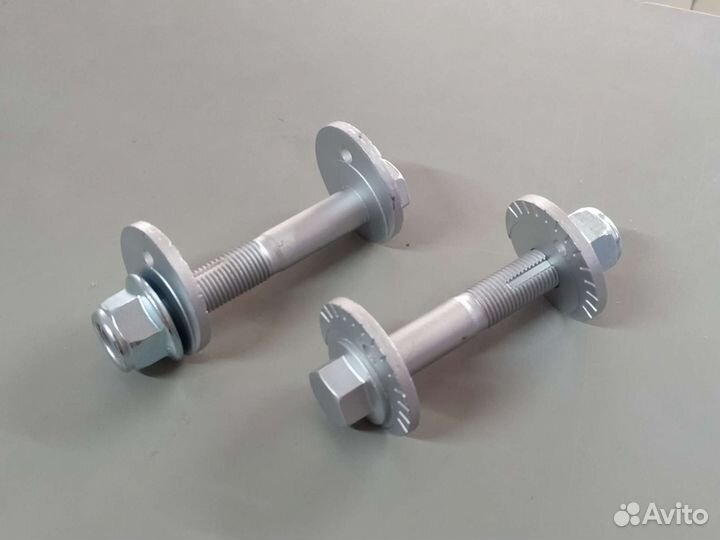 Развальные болты на Ford Mondeo 5