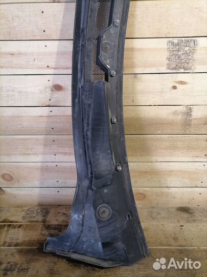 Жабо решетка стеклоочистителя Land Rover Range Rov