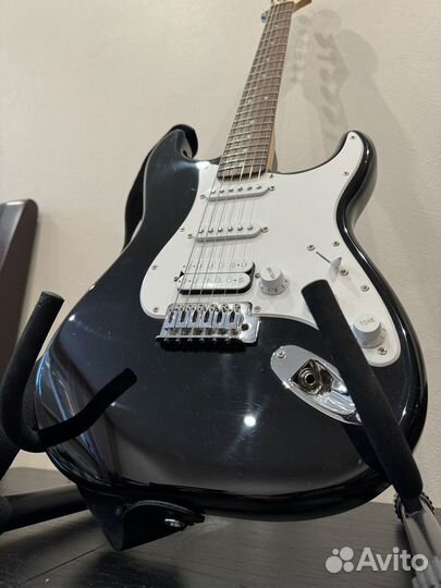 Fender squier bullet + комбик VOX+ допы