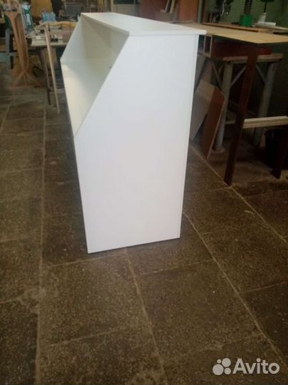 Стойка ресепшн на 2 рабочих места, новая