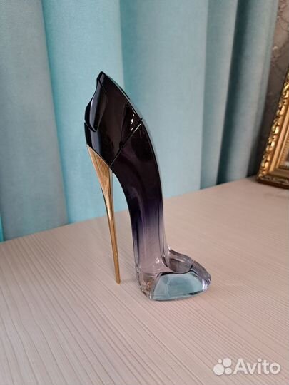 Парфюм Carolina Herrera