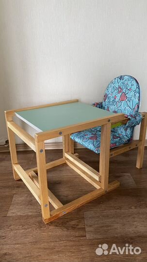 Детский столик и стульчик для кормления