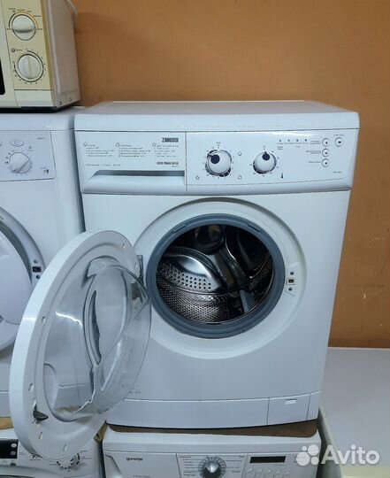 Стиральная машина Занусси 5кг 42см